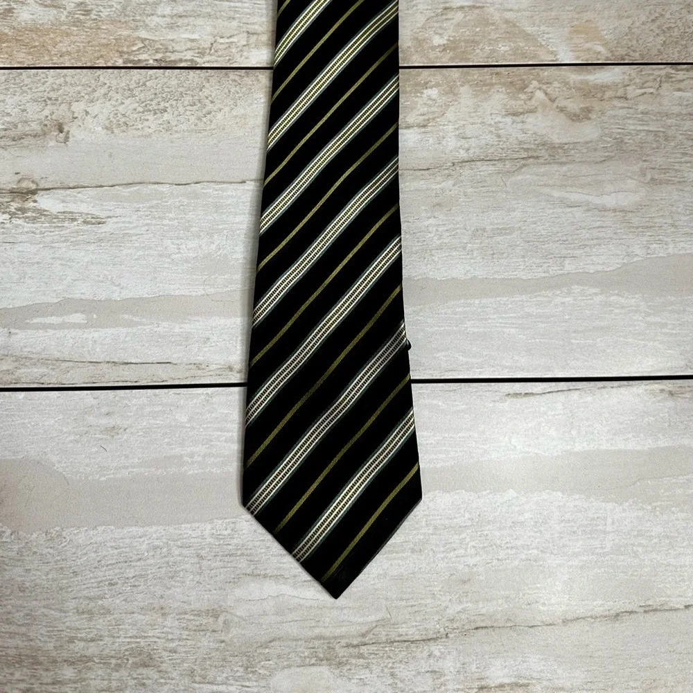 Geoffrey Beene Black Gold Striped 100% Silk New Orleans Saints Colors Power Tie